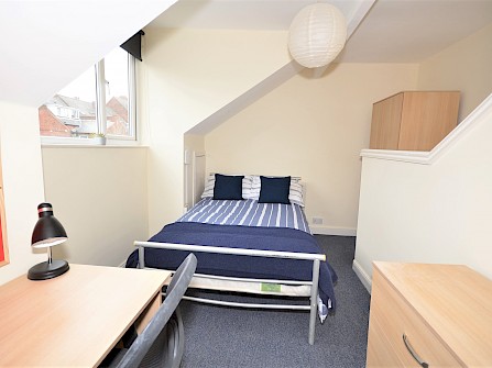 18, Filey Street, Broomhall, Sheffield S10 2FF - 