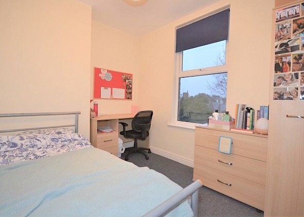 109, Broomspring Lane, Broomhall, Sheffield S10 2FD - 