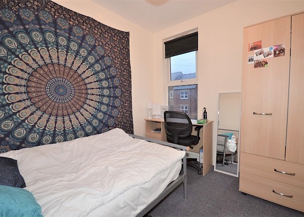 109, Broomspring Lane, Broomhall, Sheffield S10 2FD - 