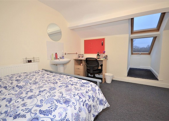 109, Broomspring Lane, Broomhall, Sheffield S10 2FD - 