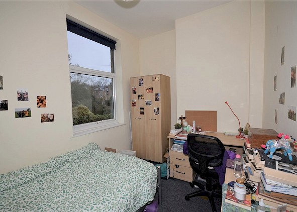 42, Brocco Bank, Botanical Gardens, Sheffield S11 8RR - 