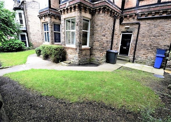 42, Brocco Bank, Botanical Gardens, Sheffield S11 8RR - 