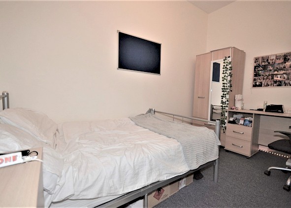 6, Clarke Dell, Botanical Gardens, Sheffield S10 2NR - 