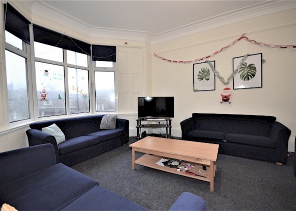 6, Clarke Dell, Botanical Gardens, Sheffield S10 2NR - 