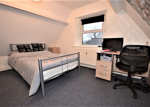 6, Clarke Dell, Botanical Gardens, Sheffield S10 2NR - 